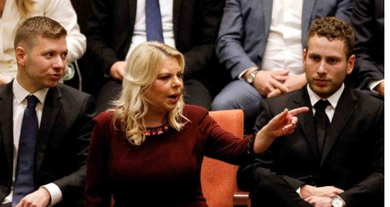 ابن نتنياهو: اميركا تموّل الاحتجاجات بإسرائيل