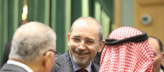 الصفدي: نطبق القانون بشأن التعيينات والترفيعات