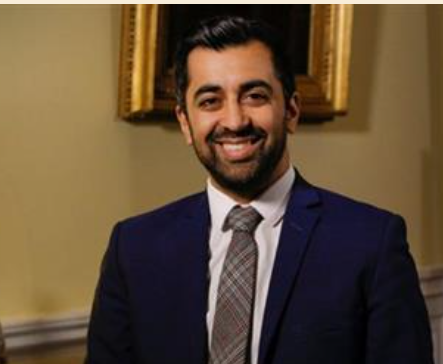 حمزة يوسف يباشر عمله رئيسا لوزراء إسكتلندا اليوم