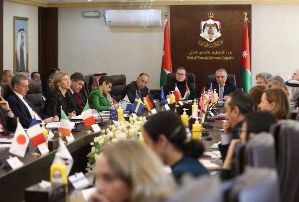 التخطيط تنظم اجتماعًا للمانحين لدعم تمويل الناقل الوطني