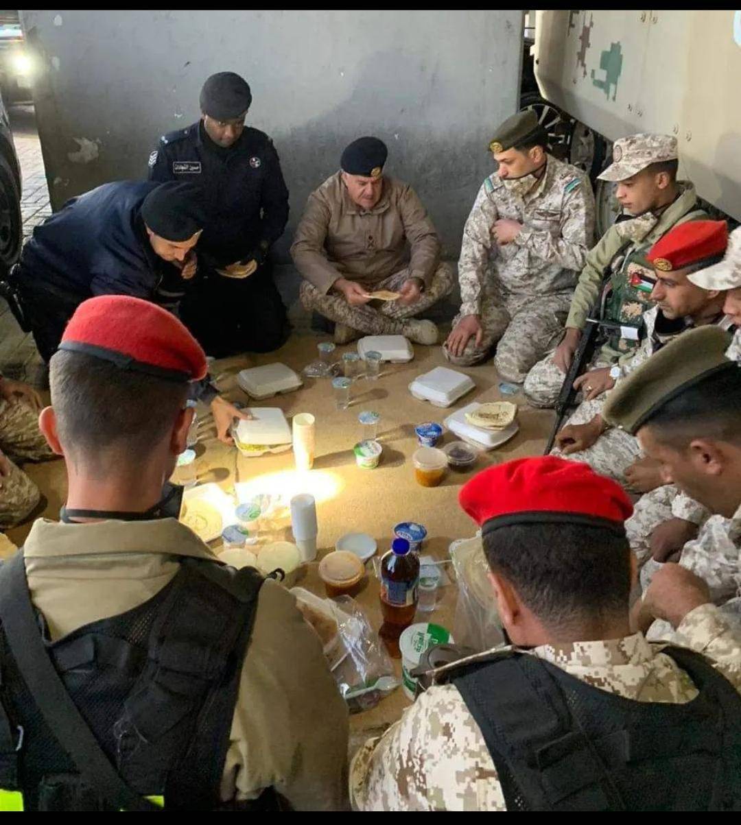 الصخري يكتب ماهو     عبث   ليه     النشامى يحبوك
