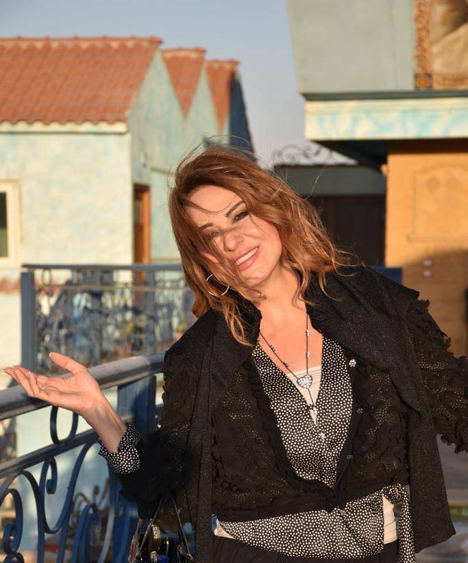 *مادلين طبر تعيش حاله من النشاط المجتمعي في شهر رمضان*