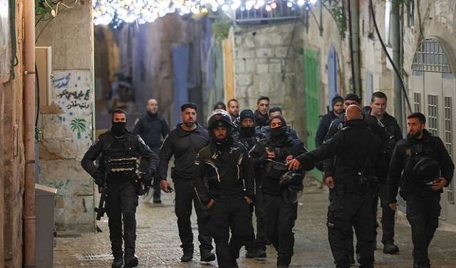 استشهاد فلسطيني برصاص الاحتلال قرب الأقصى