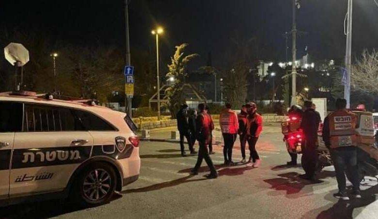 بينهم اثنان بجراح خطيرة.. إصابة 3 مستوطنين دهسا قرب الخليل