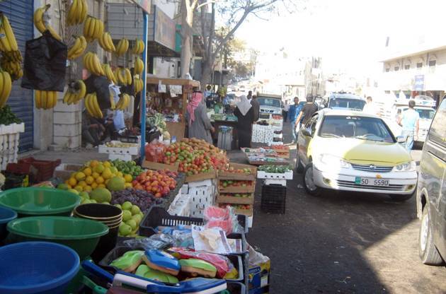 حملات رقابية تنفذها طواقم بلدية الطفيلة