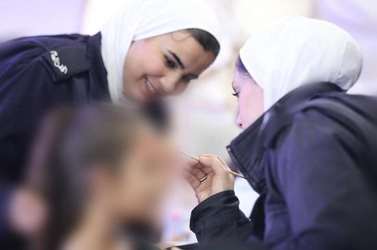 الأمن: نزيلة تلتقي أسرتها لأول مرة منذ 20 عاماً