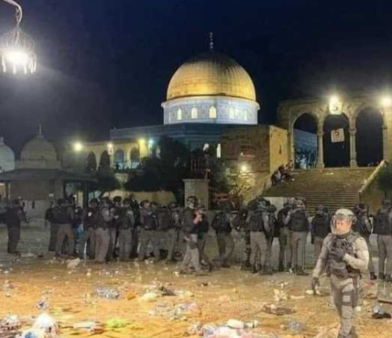 وزير بريطاني: اقتحام القوات الاسرائيلية للمسجد الاقصى صادم