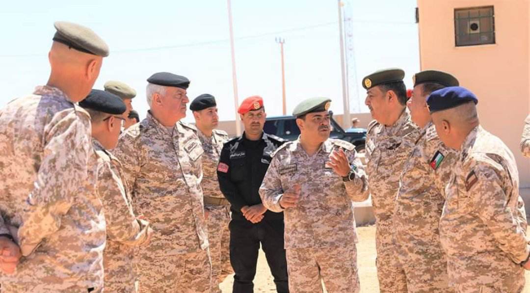 رئيس هيئة الأركان المشتركة يزور لواء حرس الحدود الأول ومركز الإسناد اللوجستي المتقدم....صور