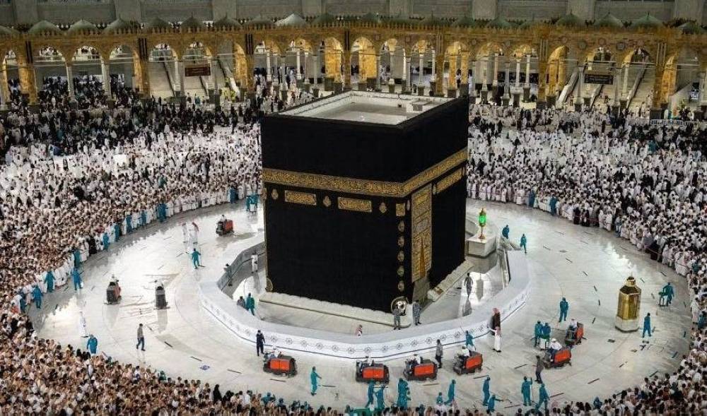 السعودية ..«الأمن العام» ينصح بالصلاة في المساجد القريبة لتخفيف الزحام في المسجد الحرام