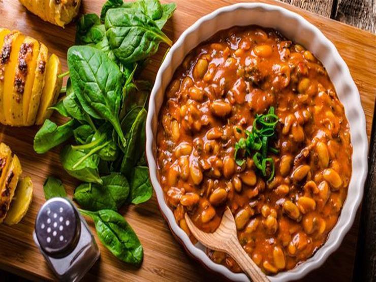ماذا يحدث لجسمك عند تناول الفول يوميا؟
