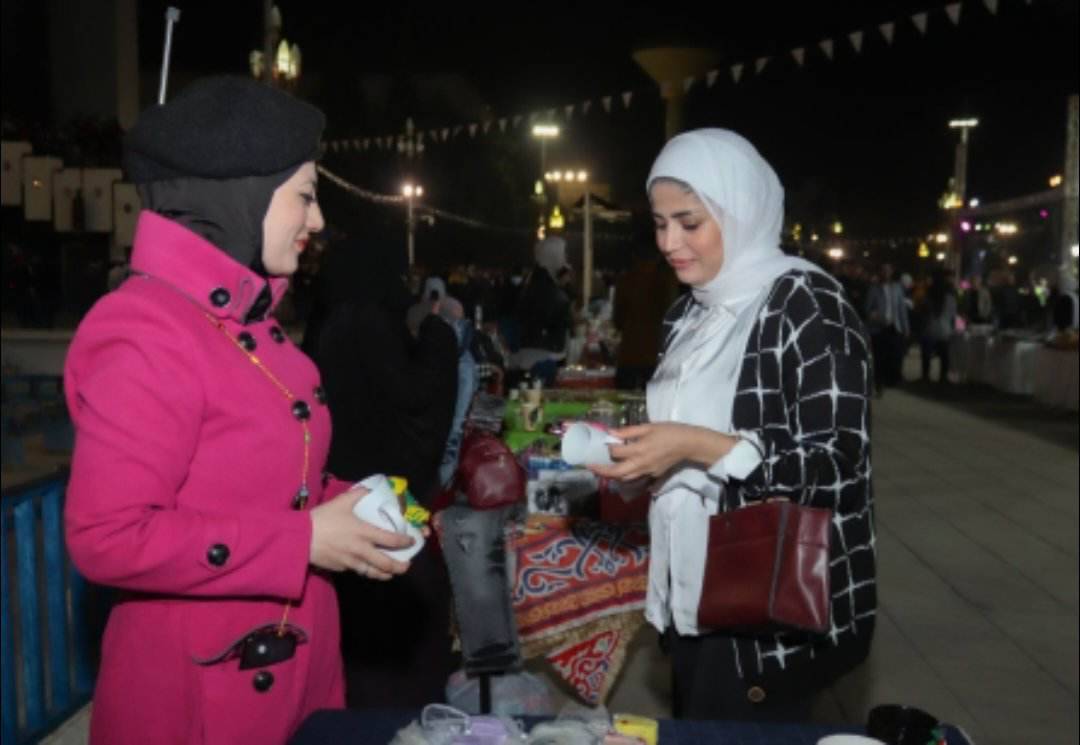 البازارات الخيرية وجهة لعرض المنتجات اليدوية الإبداعية