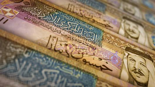 مؤسسات وجامعات تؤجل الأقساط والسلف لشهر نيسان