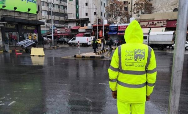الأمانة تعلن حالة الطوارئ المتوسطة للتعامل مع الحالة الجوية