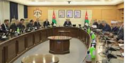 تثمين قرار تعديل نظام فحص الأدوية والمستلزمات الطبية ومستحضرات التجميل