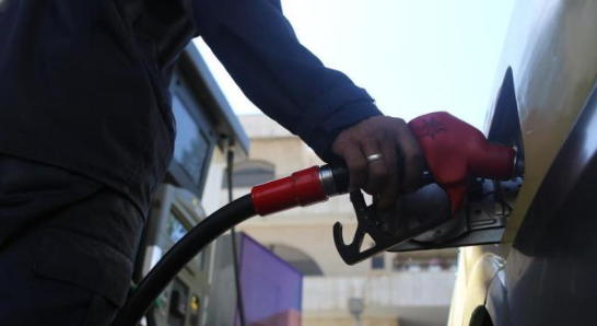 الحكومة: ننتظر ردا عراقيا لتجديد مذكرة استيراد النفط