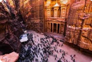 البترا: أمطار غزيرة وحركة سياحية اعتيادية