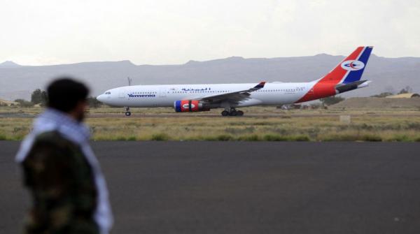 طائرة تنقل أسرى حوثيين تقلع من السعودية باتجاه صنعاء