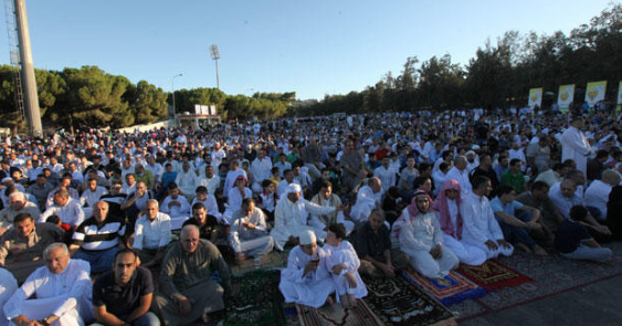 الإفتاء الاردنية تبين حكم صلاة الجمعة إذا وافق يوم العيد