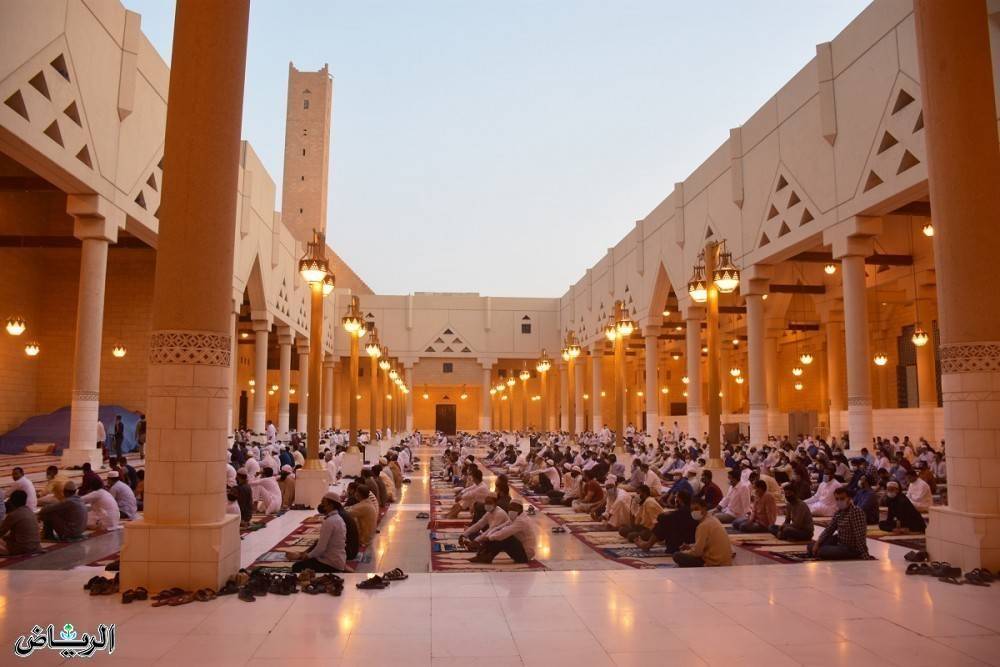 السعودية ..تهيئة 3362 مصلى وجامعاً لصلاة عيد الفطر في الرياض