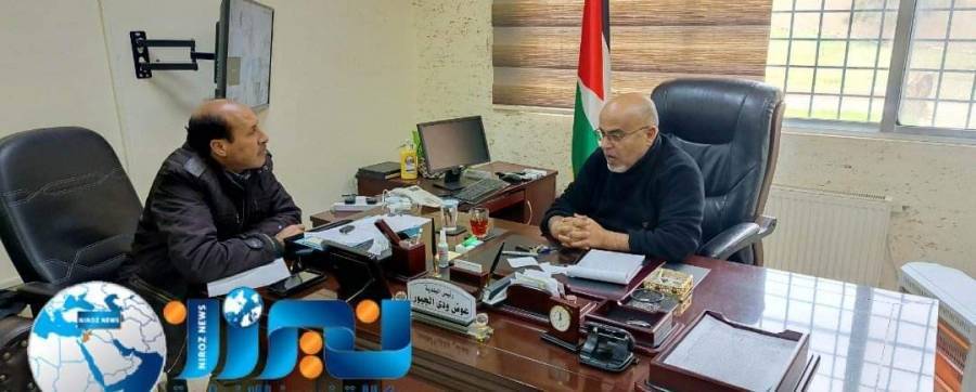 بلدية الموقر  تطلق حملة توزيع الاعلام الأردنية بمناسبة اليوم الوطني للعلم