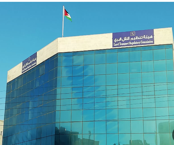 النقل البري: البدء بإجراءات إدخال الرؤوس القاطرة بعمر أقل من 8 سنوات