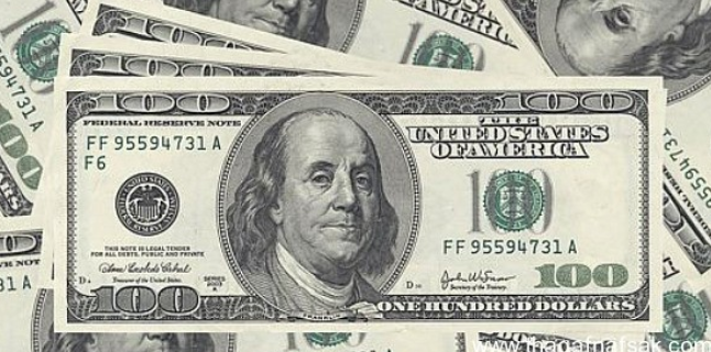 ارتفاع الدولار الأميركي لأعلى مستوى في شهر
