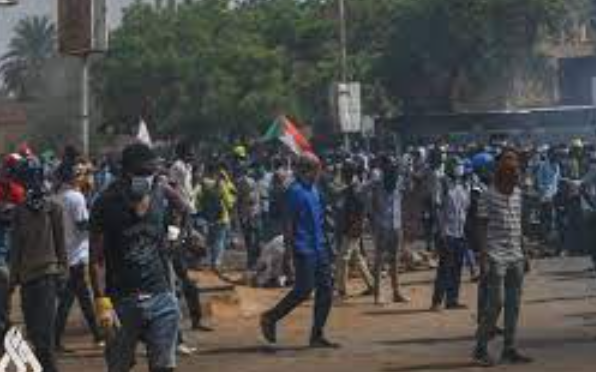 بريطانيا تدعو إلى وقف العمليات العسكرية في السودان