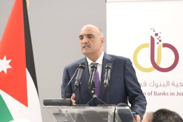 الخصاونة أثناء حملة اطلقتها جمعية البنوك الاردنية  : البنوك الاردنية أدَّت دوراً مركزياً للخروج باقل الخسائر خلال جائحة كورونا