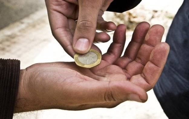 التنمية :١٢٤٥ دينار حصيلة ضبط متسولتين في العقبة والزرقاء