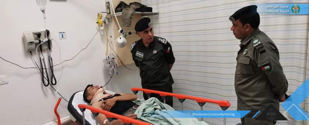 العميد خالد الدعجة يعـود مصابين في المدينة الطبية