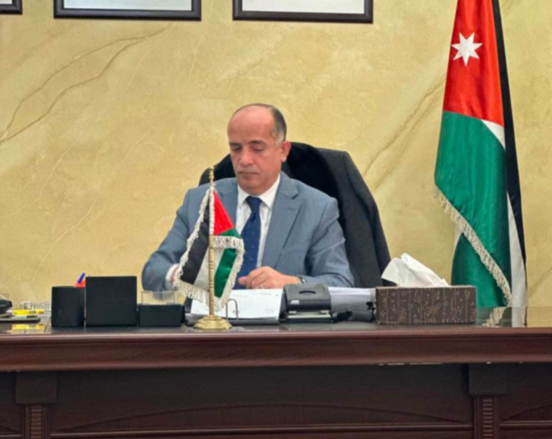 العبداللات : مستمرون بالجولات الميدانية لتفقد الأسواق التجارية ومراقبة المخالفين خلال عطلة عيد الفطر  .