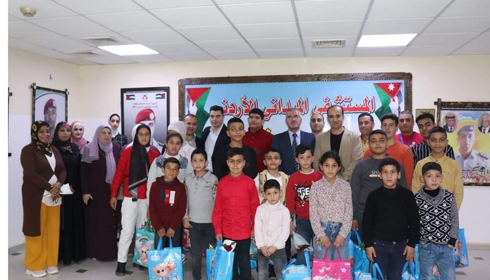 المستشفى الميداني الأردني غزة74 يقيم مأدبة إفطار خيري لعدد من منتفعي الجمعيات الخيرية في القطاع