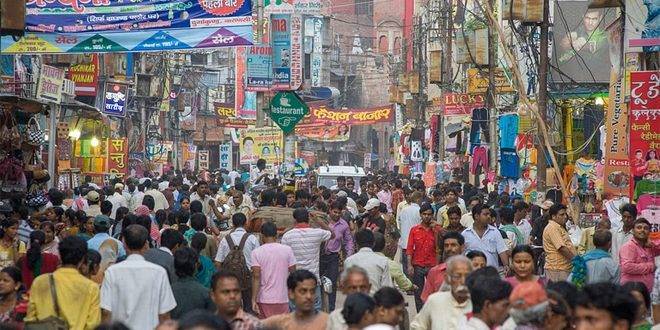 تقرير أممي: الهند تسبق الصين بعدد السكان منتصف هذا العام