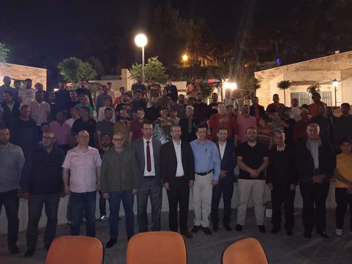بلدية عجلون الكبرى وبالشراكة مع مختبرات عجلون الطبية تقيم مأدبة إفطار لعمال الوطن.