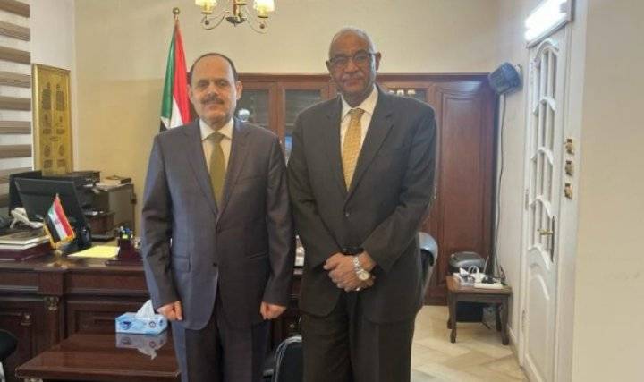 القائم بالأعمال السفارة العراقية يلتقي السفير السوداني لدى الأردن