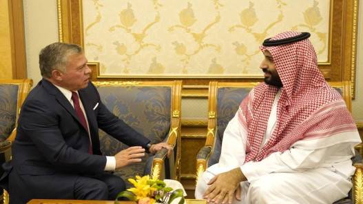 الملك وولي العهد السعودي يعقدان لقاء في جدة