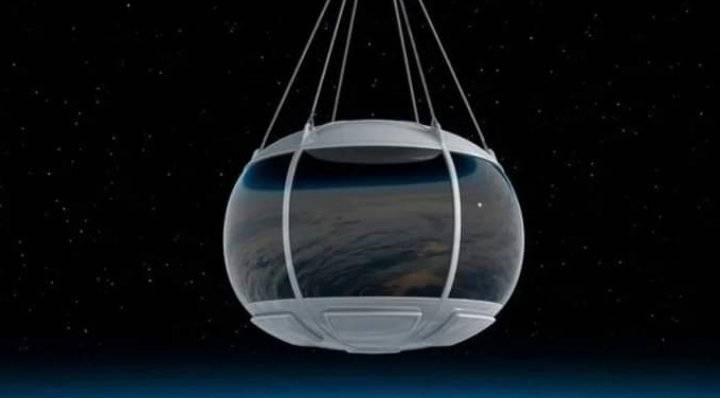 132 ألف دولار لتناول وجبة غداء في الفضاء