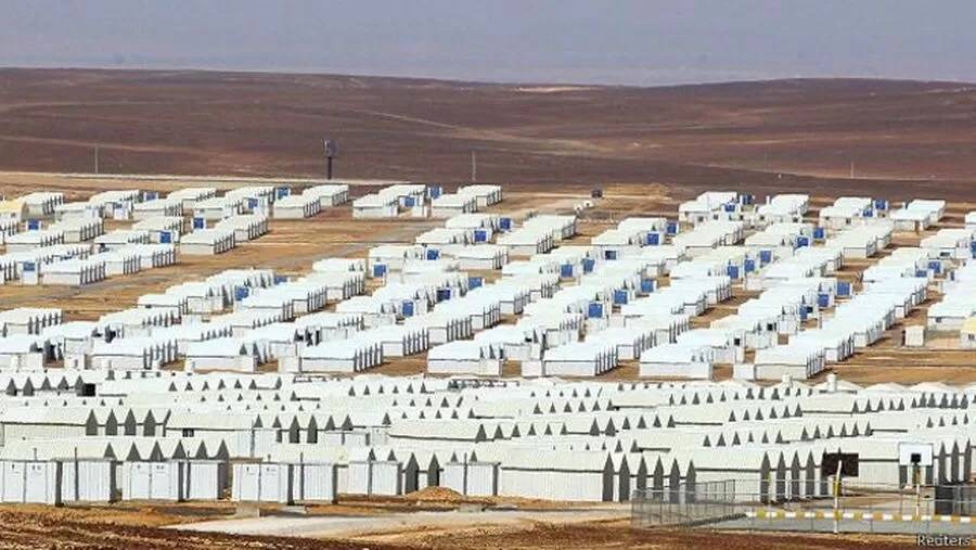 في أول ايام العيد...حريق يلتهم (3) كرفانات بمخيم الأزرق للاجئين السوريين