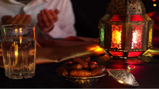 شهر رمضان يغادر ويترك أثره على الصحة والمناعة النفسية