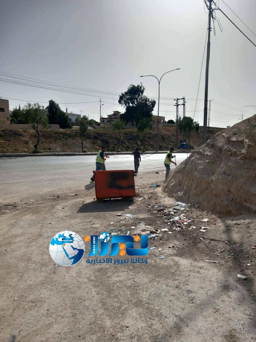 بلدية الموقر تستمر باعمال النظافة...صور 