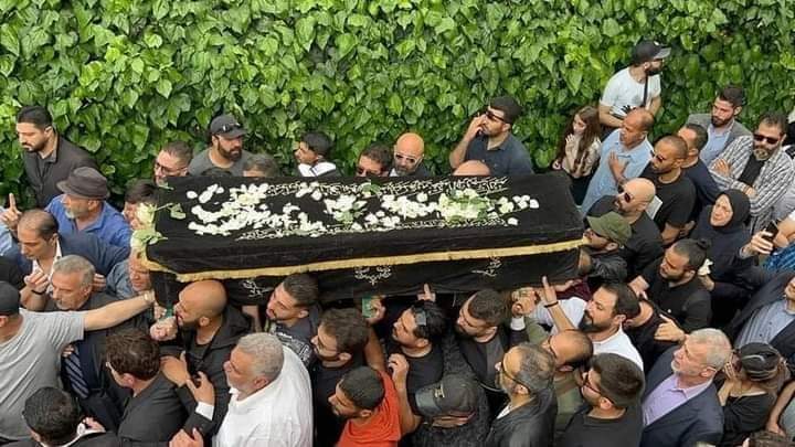 وسط الحزن والبكاء ..تشييع جثمان الفنان السوري محمد قنوع إلى مثواه الأخير ...صور