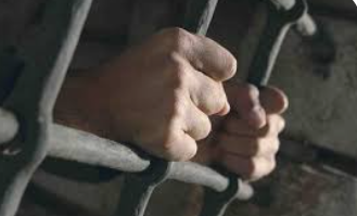 حبس 3 أشخاص لمدة 5 سنوات بعد ثبوت غسلهم ربع مليون دينار