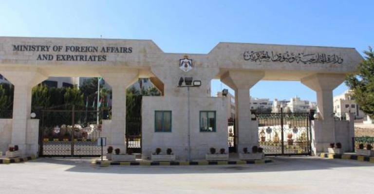 الخارجية تتابع أوضاع سائقي الشاحنات الأردنيين في السودان