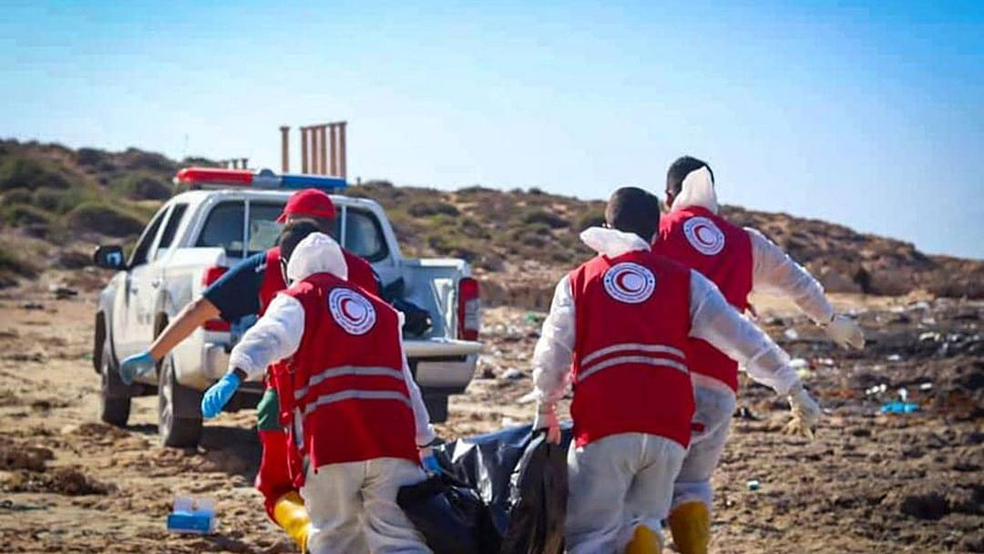 عشرات الجثث على شواطئ ليبيا بعد غرق قاربي مهاجرين