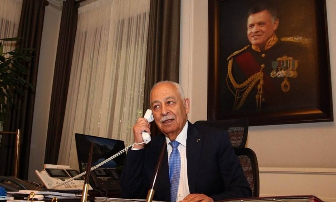 العيسوي ينقل تعازي الملك إلى الطراونة