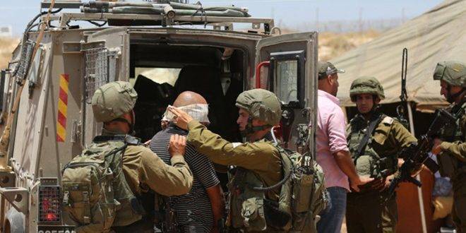 الاحتلال يعتقل فلسطينياً في طوباس