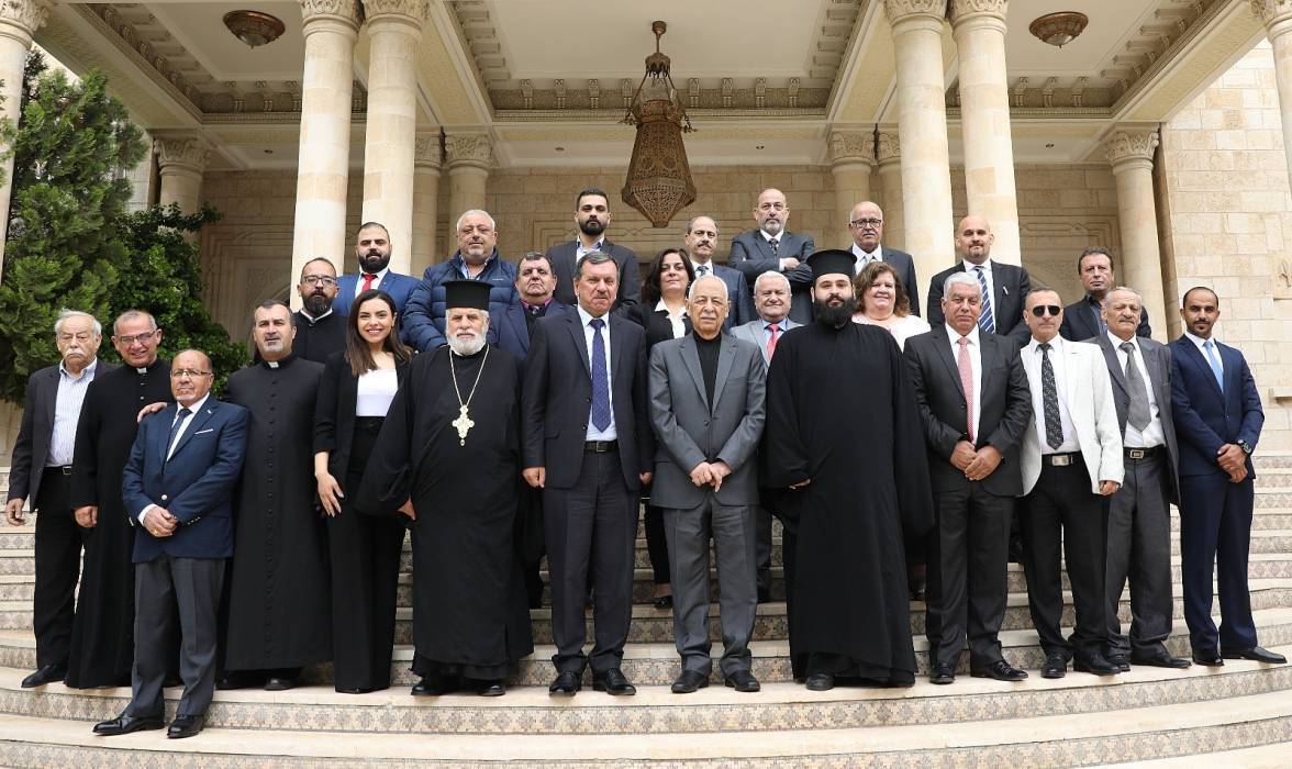 العيسوي يتلقي وفدًا من الوجهاء المسيحين لمحافظة الزرقاء برئاسة النائب هايل عياش..صور
