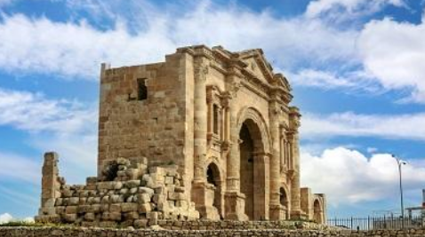آثار جرش تنهي أعمال صيانة المطل