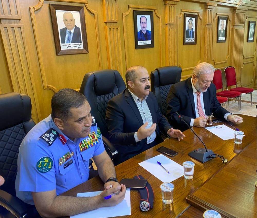 العتوم: التشديد على منع الانتشار العشوائي للبسطات في الشوارع