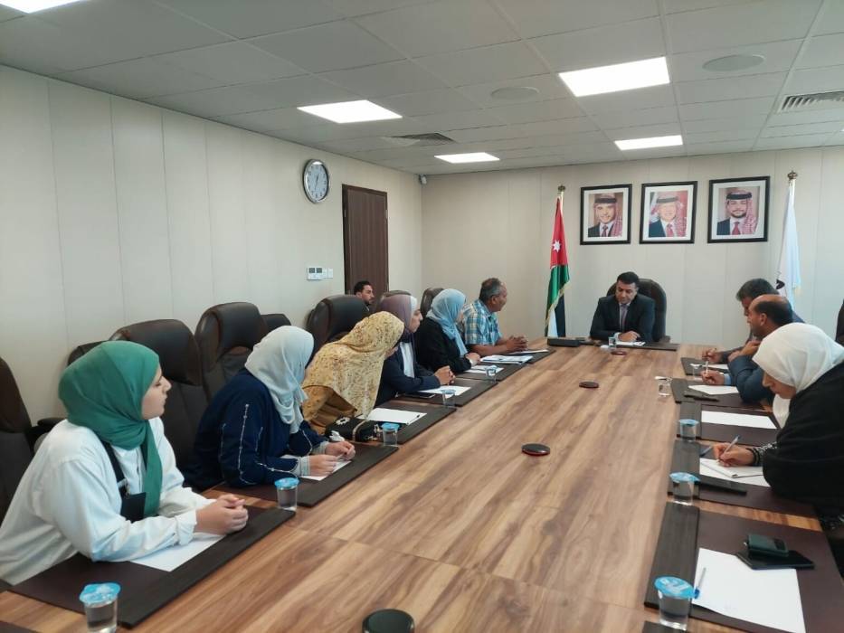 وزير الزراعة يلتقي رئيس وأعضاء جمعية الزراعة المستدامة
